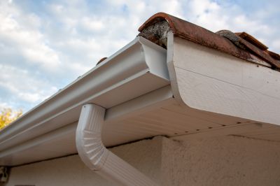 Continuous Gutter Installation in Everett, WA